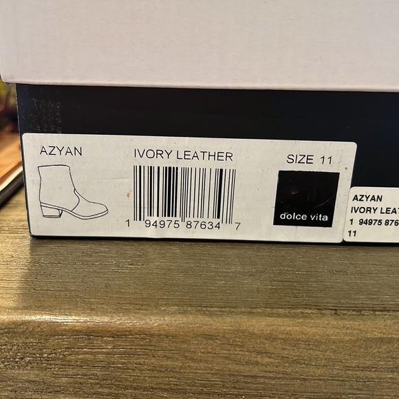 Dolce Vita Azyan ivory Leather size 11 - Picture 8 of 8